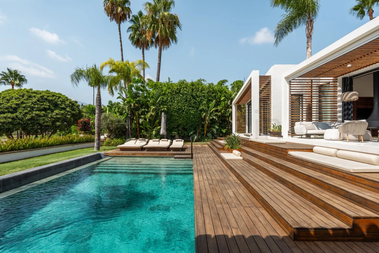 New house in Nueva Andalucía