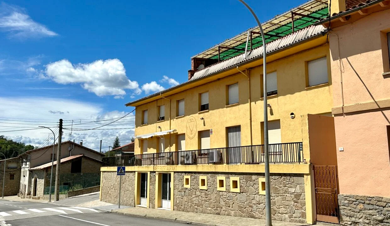 Rural hospitality building with 14 rooms