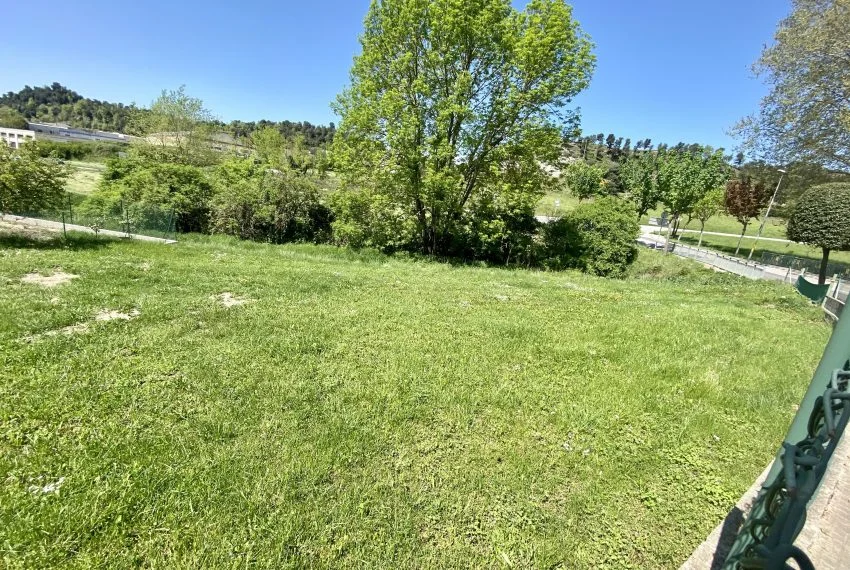 Terreno en l'Esquirol con potencial para dos casas