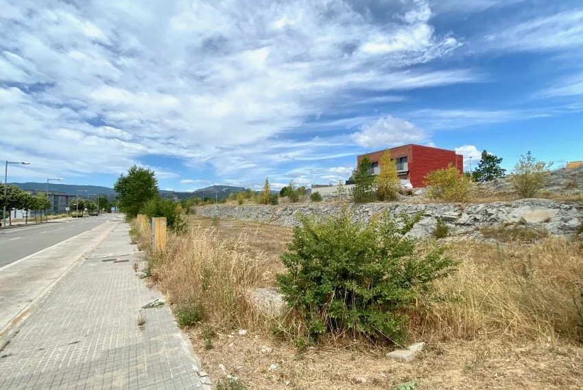 Siete parcelas urbanas en Torelló
