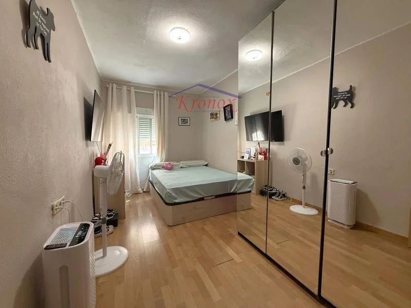 Piso bajo en Vallecas, 3 dormitorios