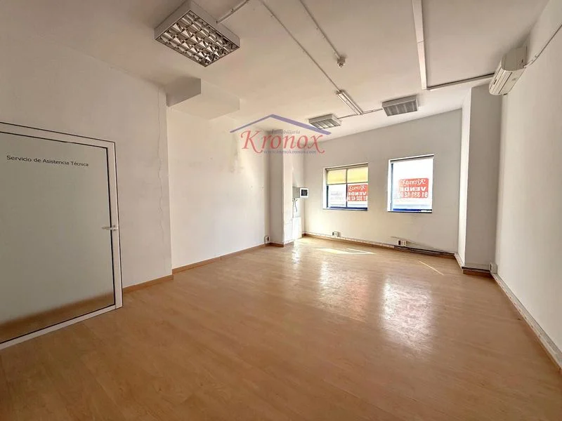 Local comercial en segunda planta con garaje