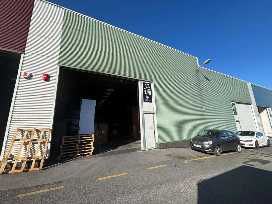 Nave industrial alquilada de 470 m²