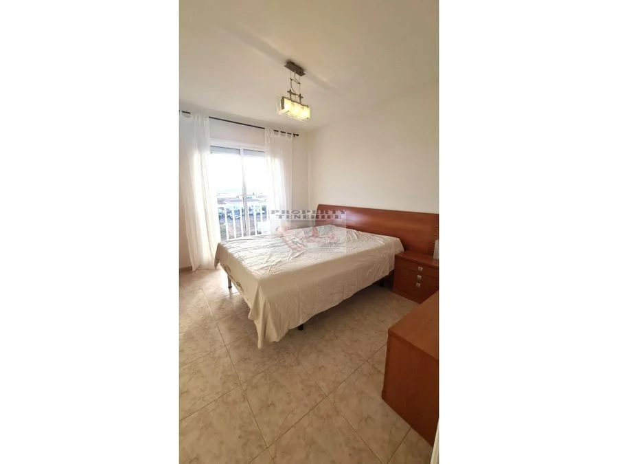 Apartamento de tres dormitorios en Las Rosas