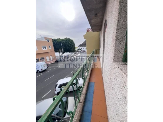 Apartamento de tres dormitorios con huerta de 96 m²