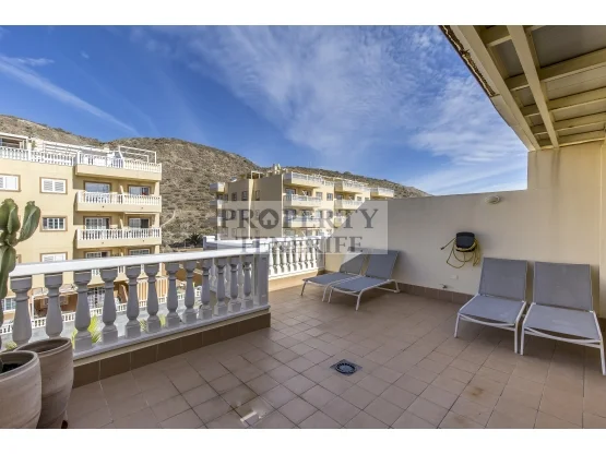 Spacious Palm-Mar penthouse, 2 bedrooms