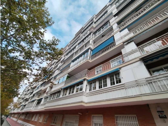 Piso exterior en Estoril III, 4 dormitorios