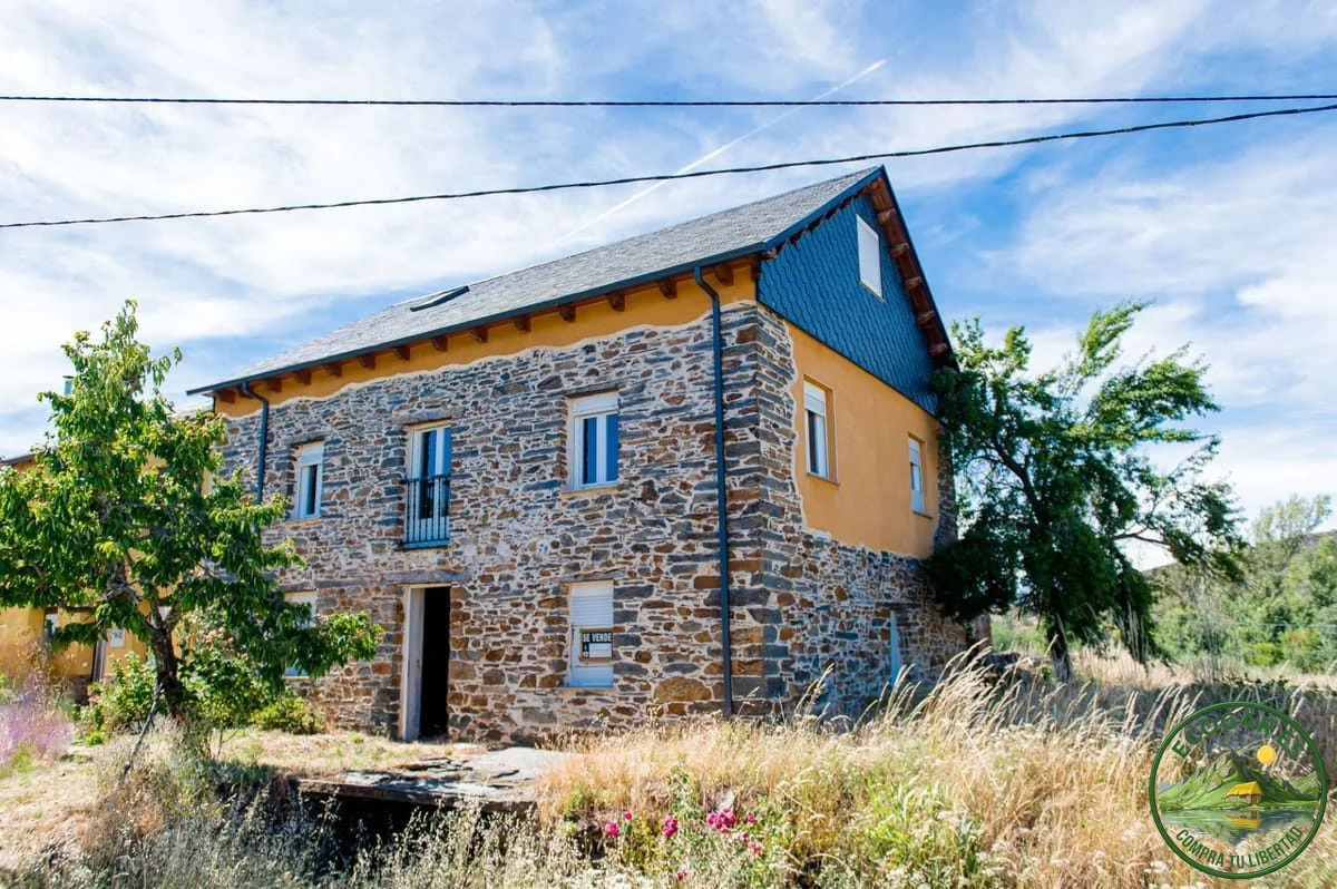 Stone chalet renovation project, 84 m²
