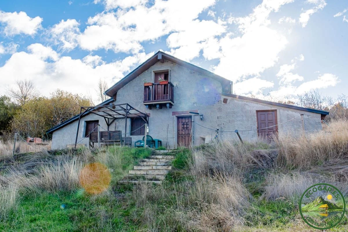 Chalet near Bembibre with 3,600 m²