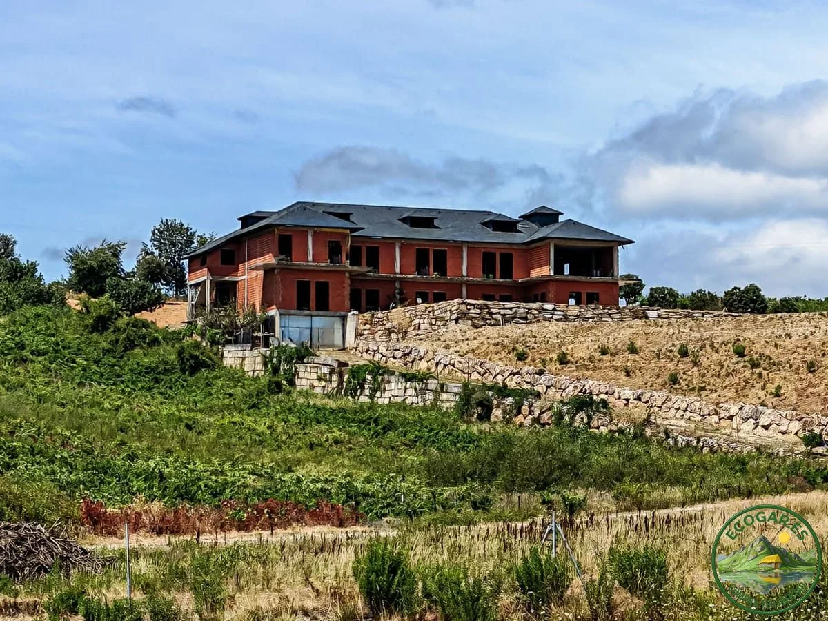 Chalet hotel project on Camino