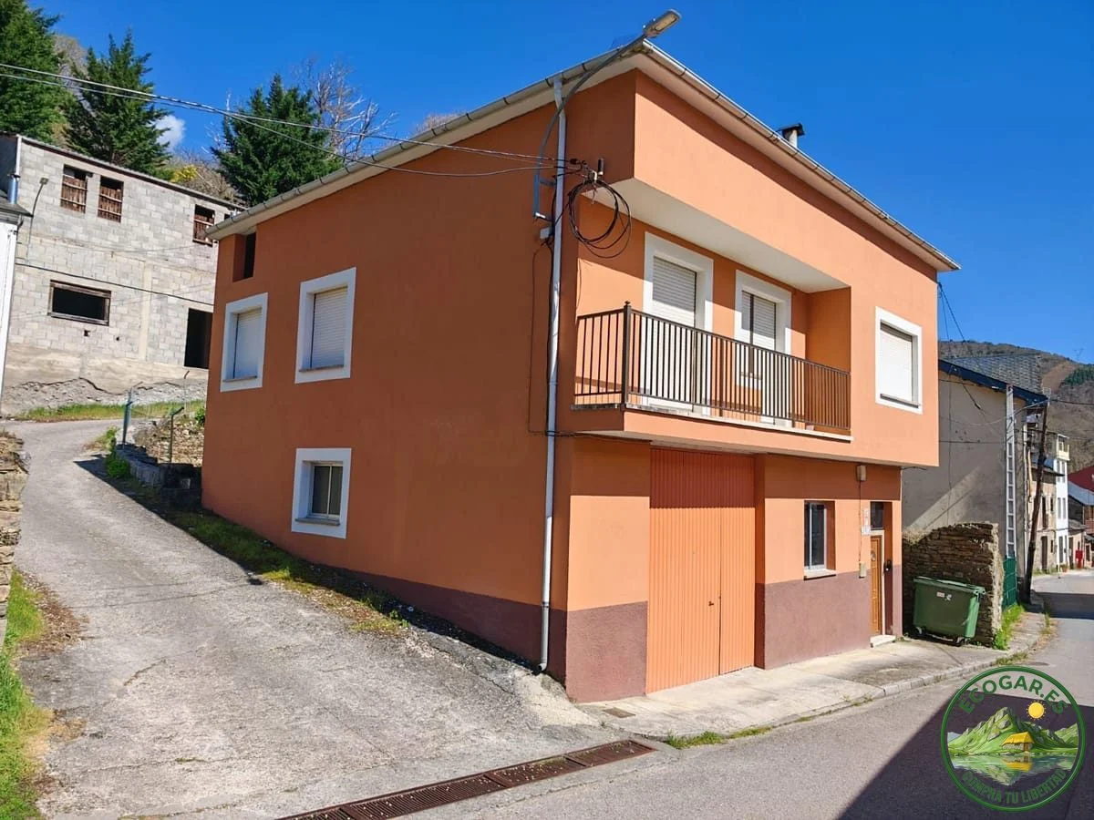 Chalet in Trabadelo with tourism potential