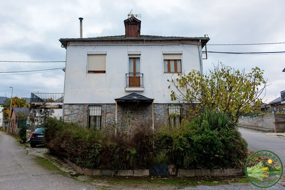 Historic chalet near Las Médulas, six bedrooms