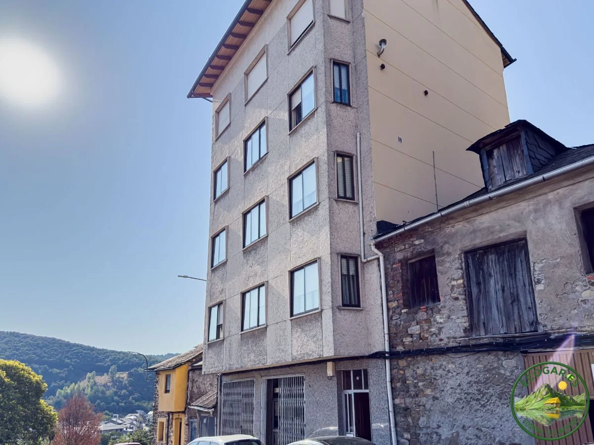 Four-storey building with seven bedrooms