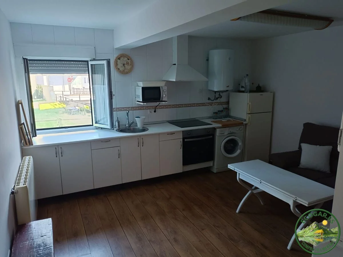 Renovated Cacabelos apartment, one bedroom