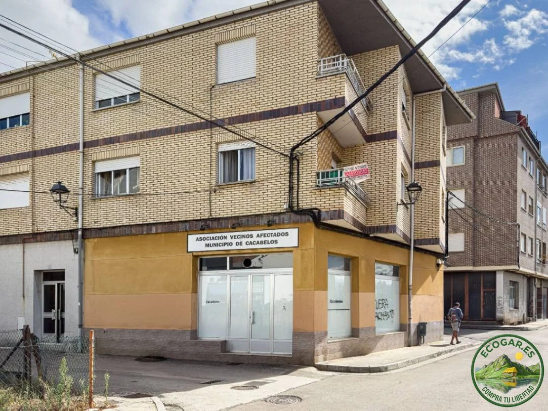 Cacabelos flat with terrace, three bedrooms