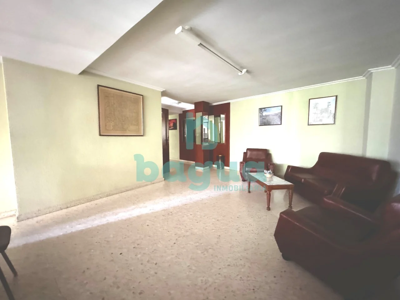 Open-plan commercial unit in Almendralejo