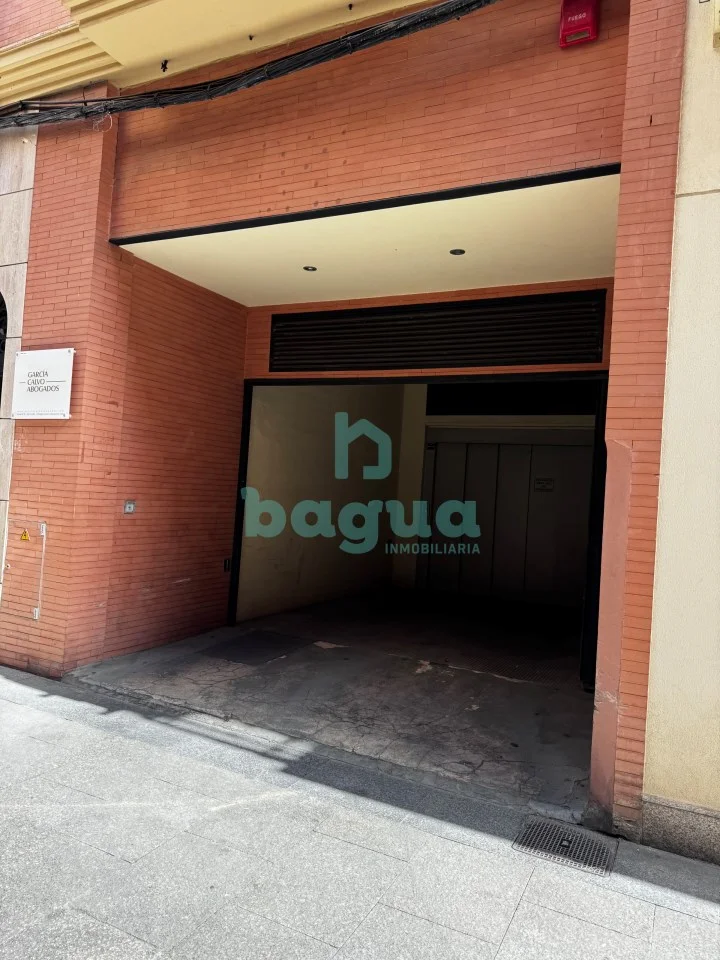 Central garage space, 19 m²