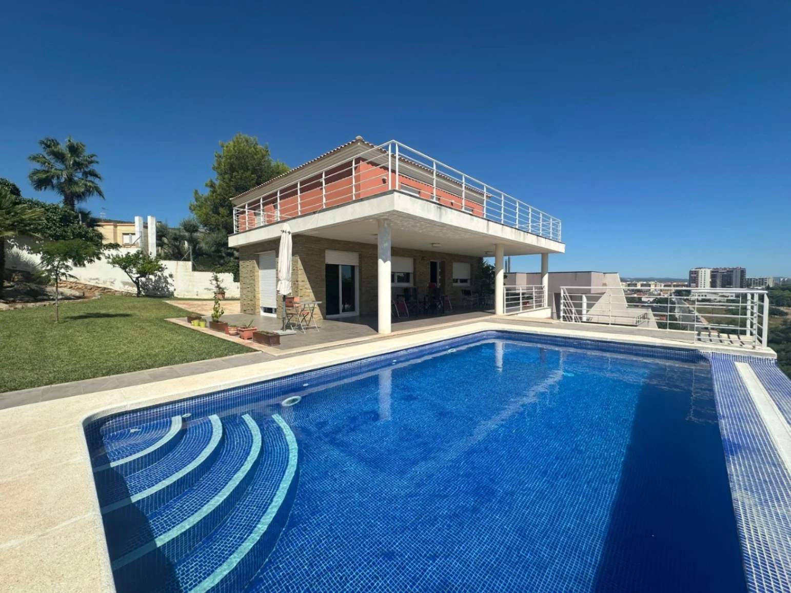 Villa con vistas al mar junto a Playa de la Concha