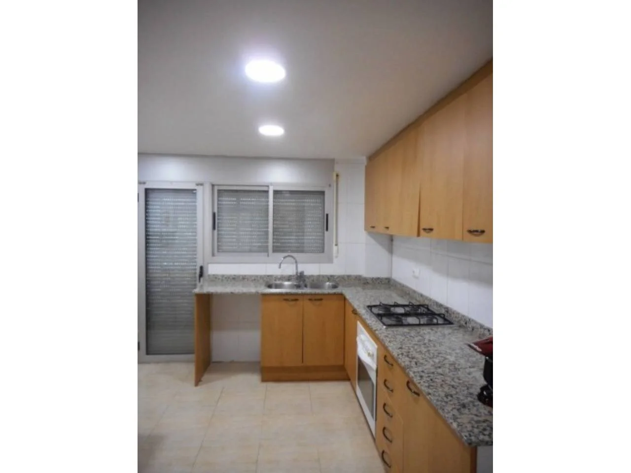 Piso de tres habitaciones en Veïnat, Salt