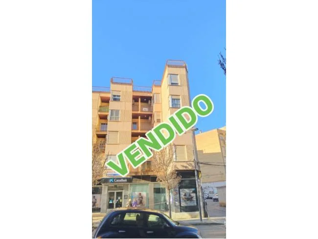 Spacious northern Guadix flat, four bedrooms