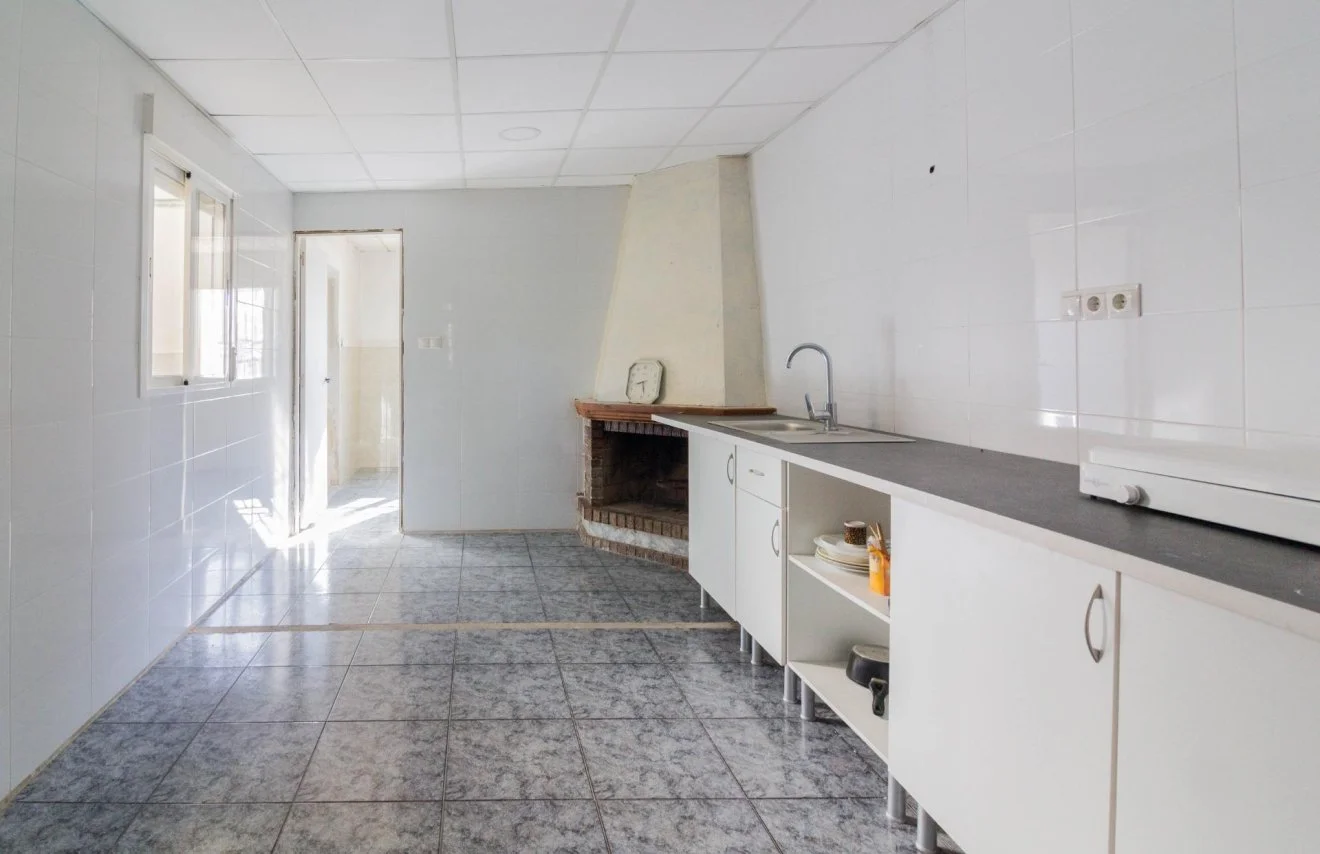 Casa de cuatro dormitorios con terraza privada