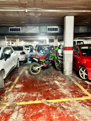 Garaje céntrico en Viladecans, 18 m²