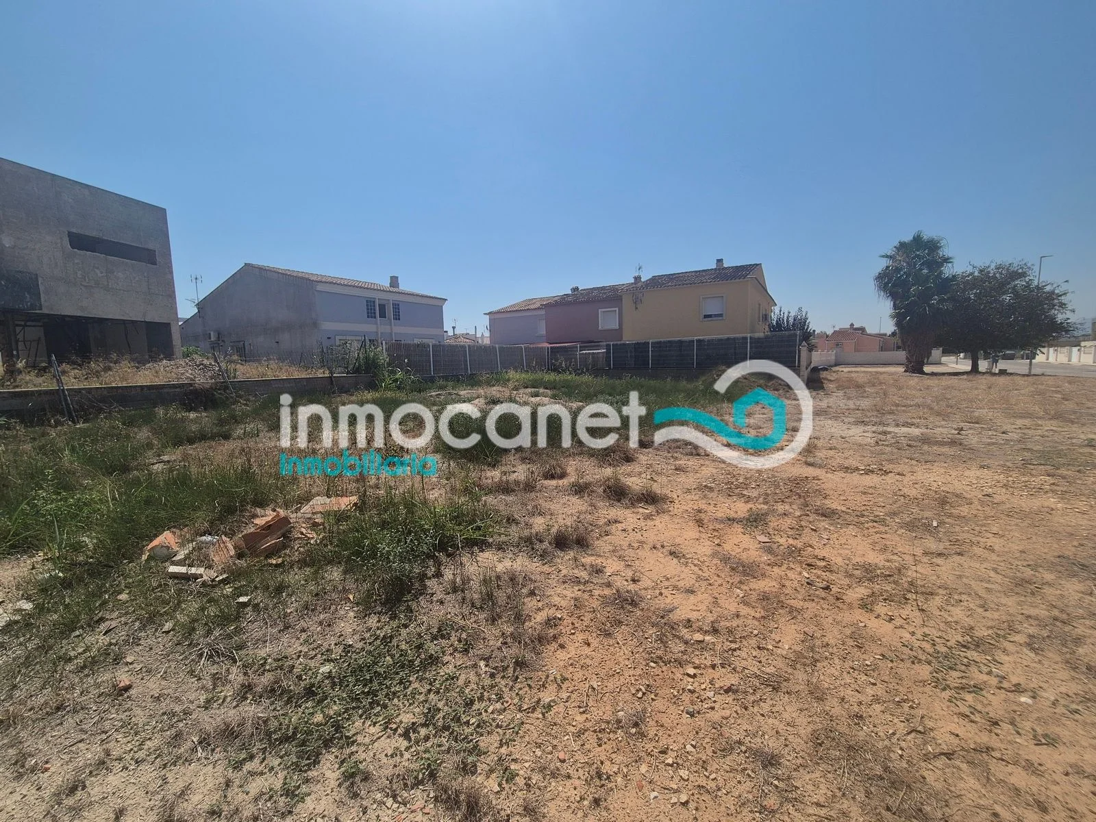 Urban coastal plot in Oliva, 401 m²