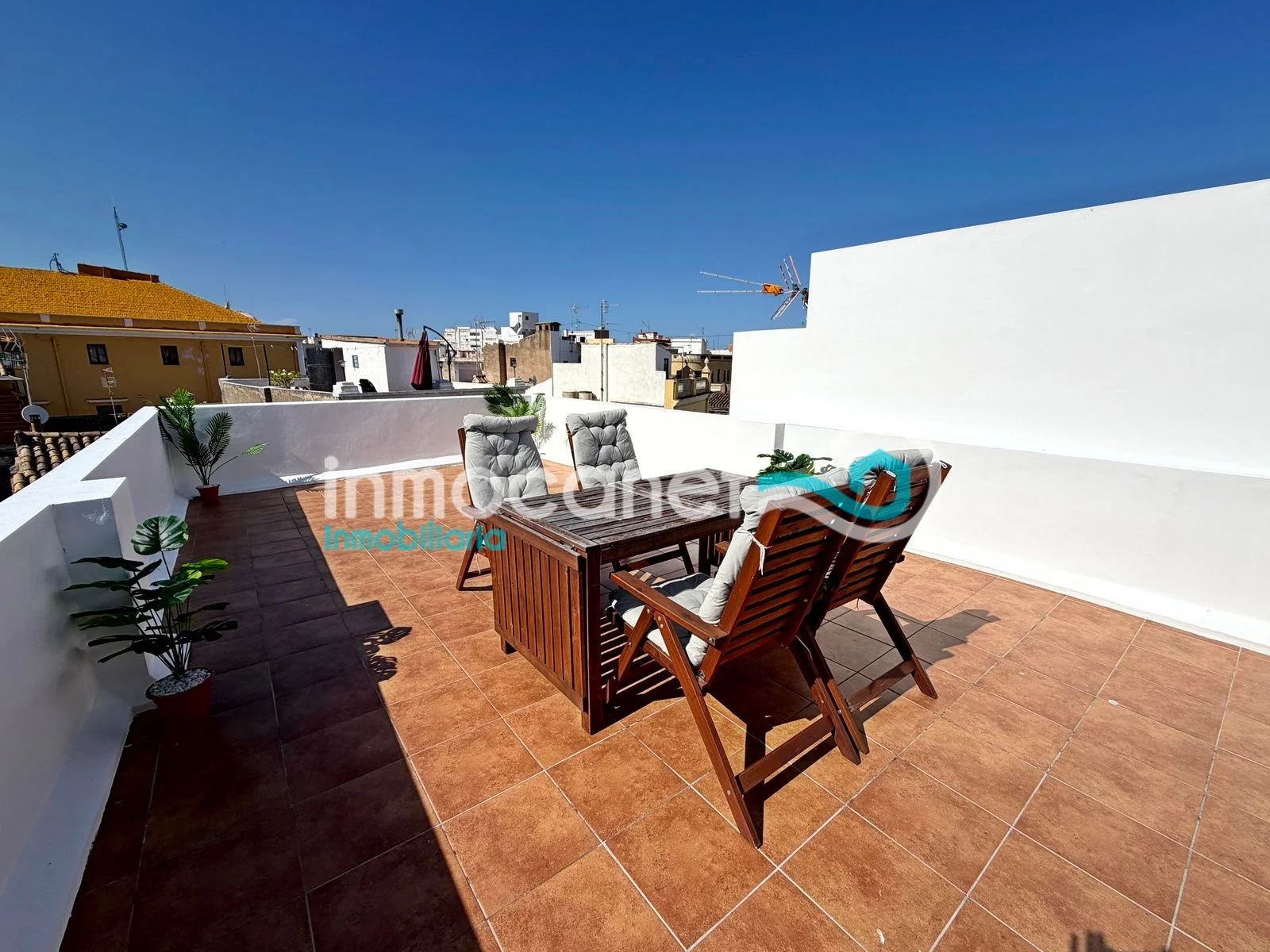 Reformed Oliva Old Town Investment House