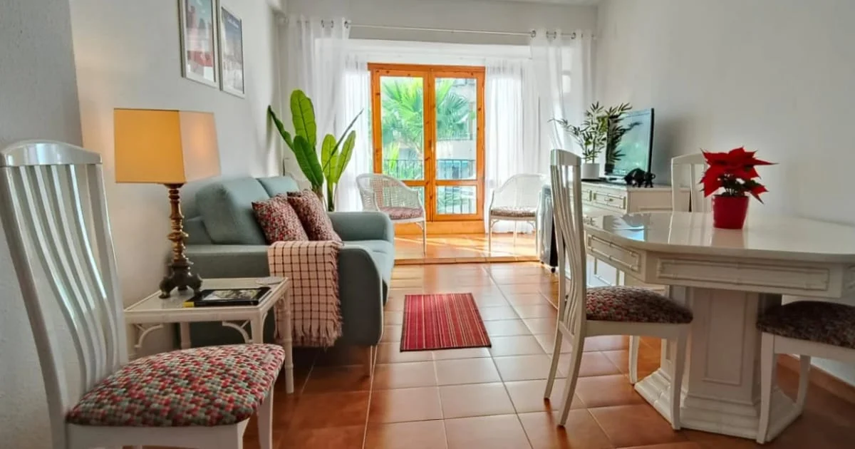 Two-bedroom apartment near Playa Arenal