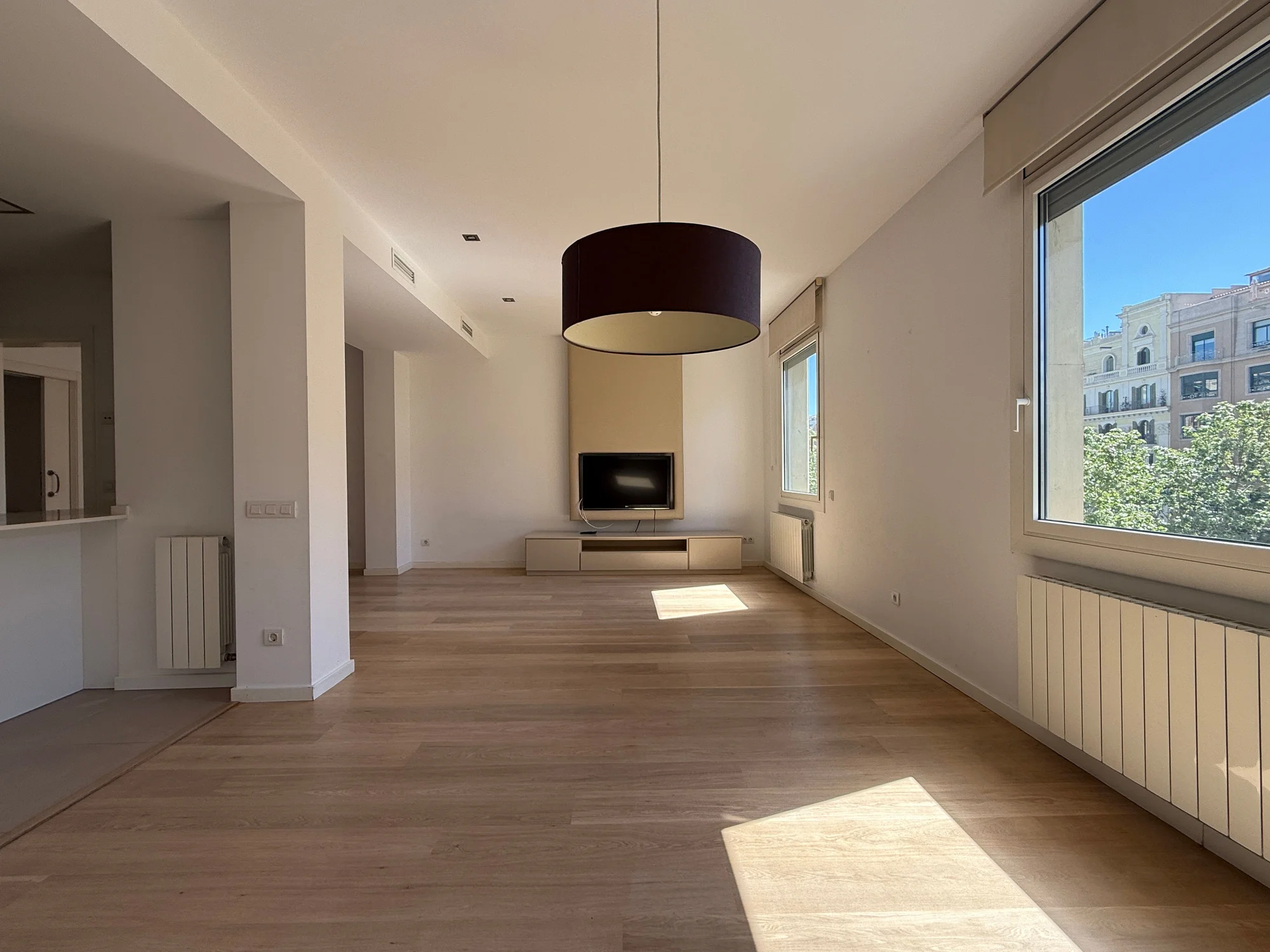 Bright Turó Park flat, 3 bedrooms