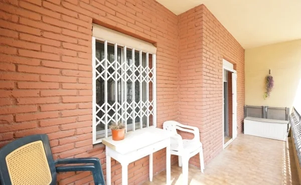 Bright Barcelona flat, three bedrooms
