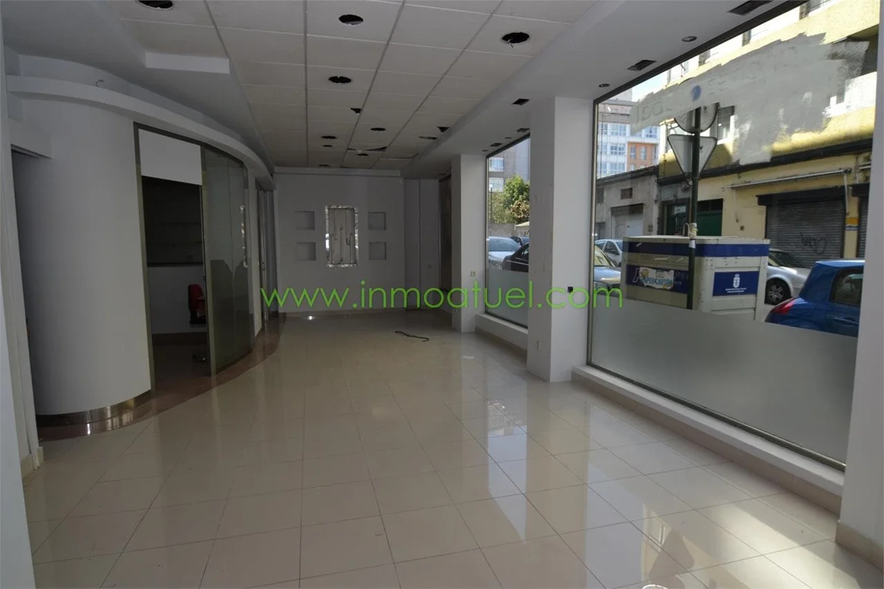 Local comercial céntrico en Mallos, 80 m²