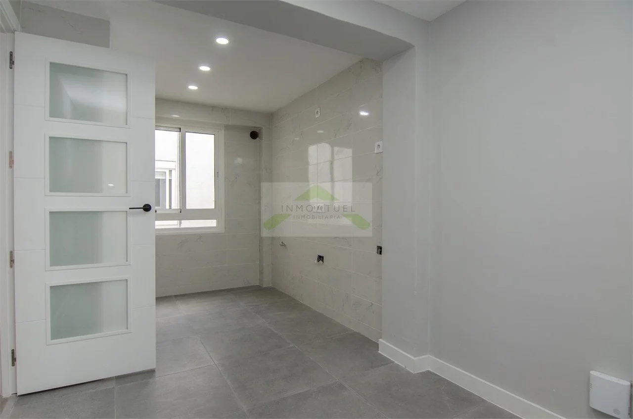 Piso exterior céntrico de 55 m² y 3 dormitorios