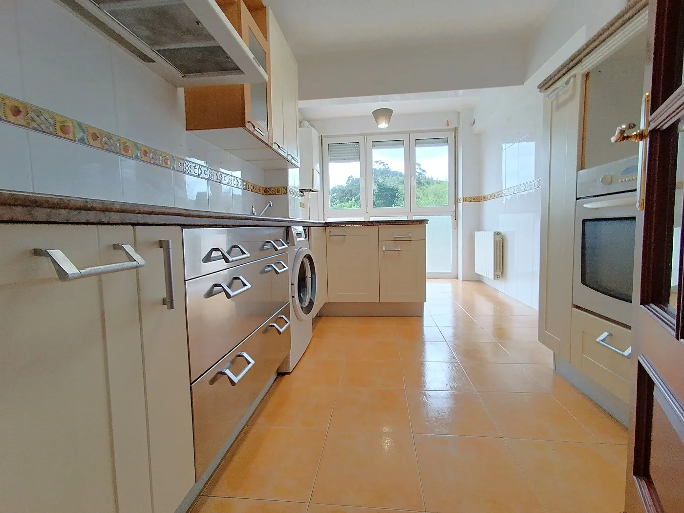 Piso en Sopelana orientado al suroeste, tres habitaciones
