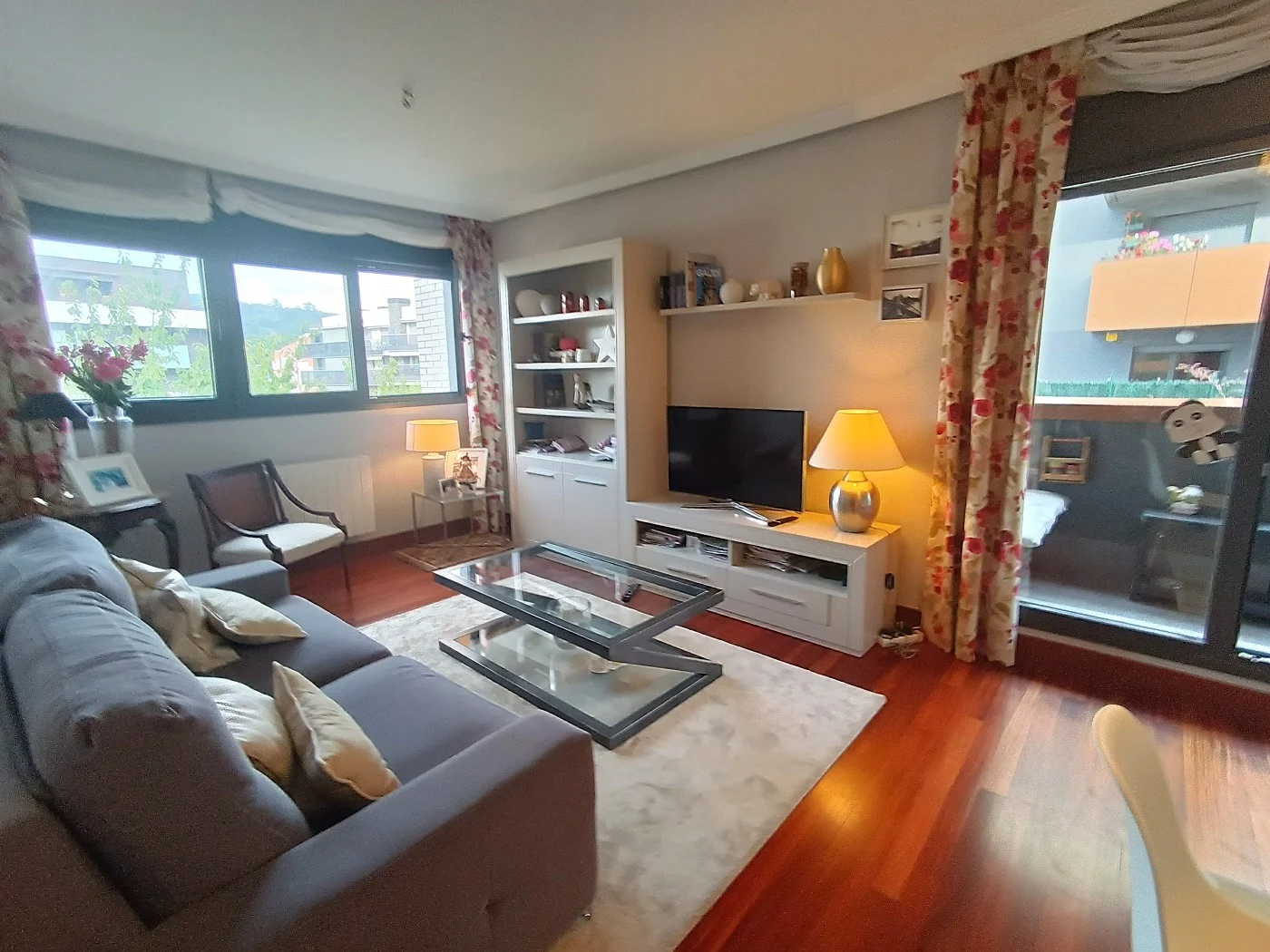 Spacious Urduliz apartment, three bedrooms