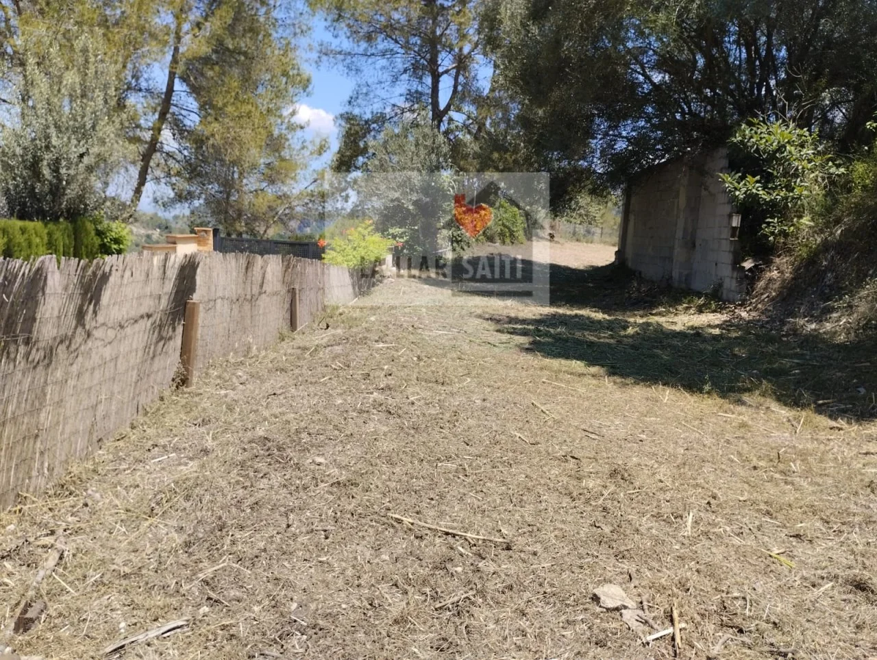 Developable Genovés plot with nature views
