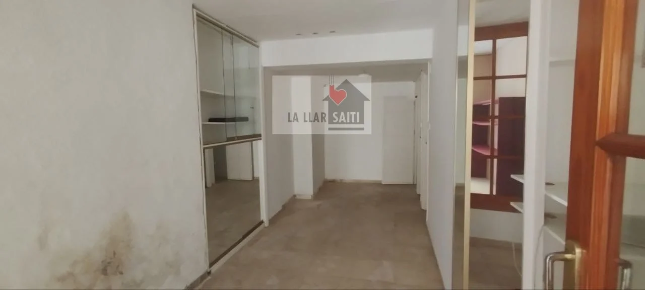 Street-front commercial unit in Xàtiva