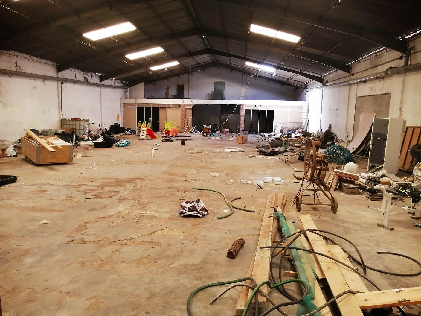 Nave industrial céntrica de 550 m²