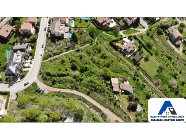 Parcela edificable en Berga, 436 m²