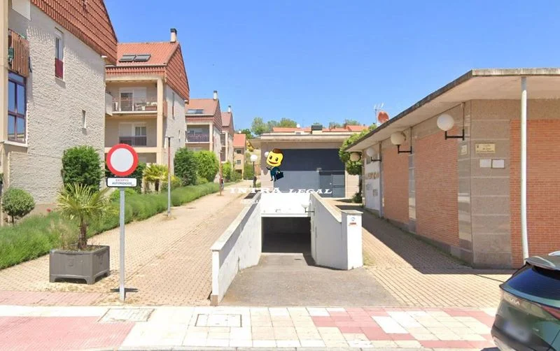 Garaje amplio cerca del campus de Salamanca