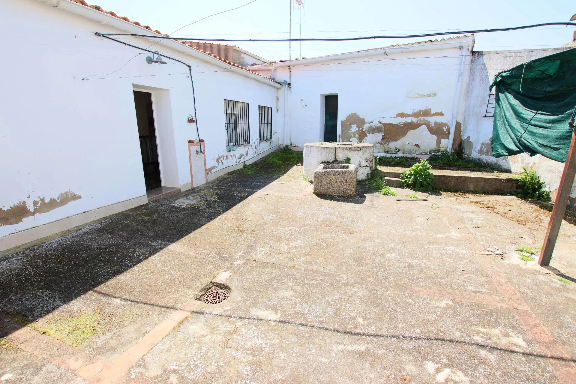 Ground-floor Lobón house, three bedrooms