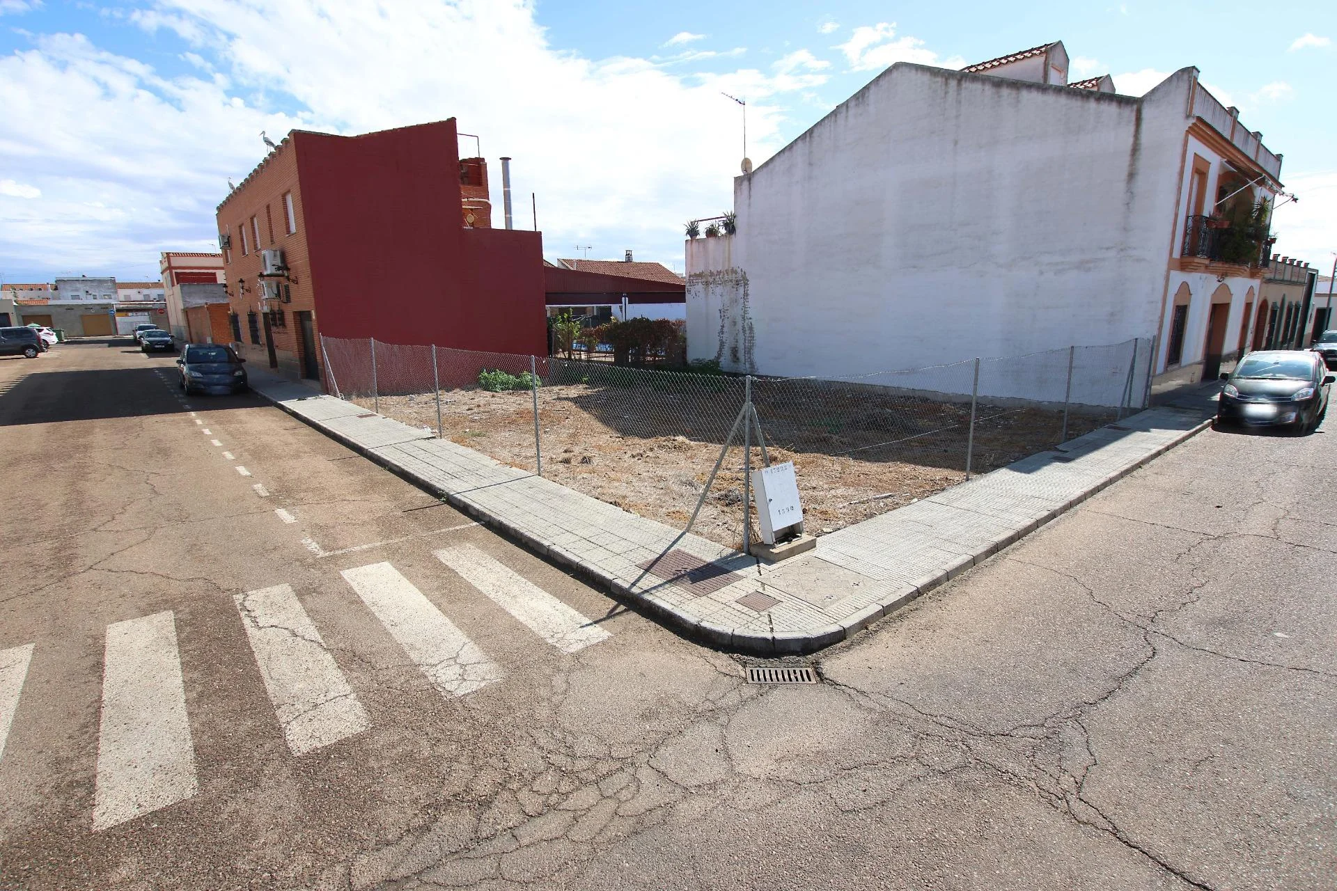 Urban corner plot, 134 m² Montijo