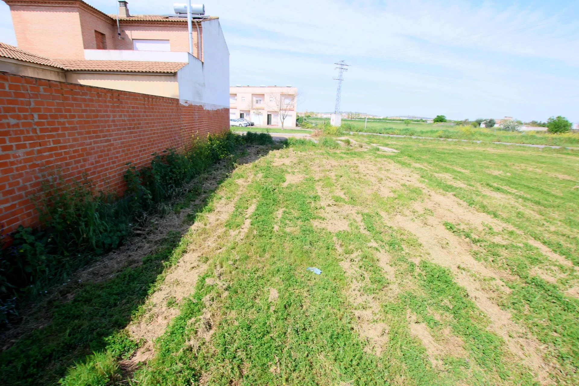 Puebla plot with 8m frontage