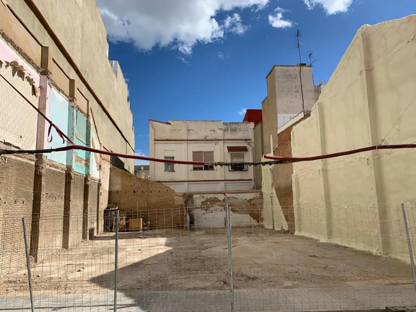 Two urban plots near Valencia