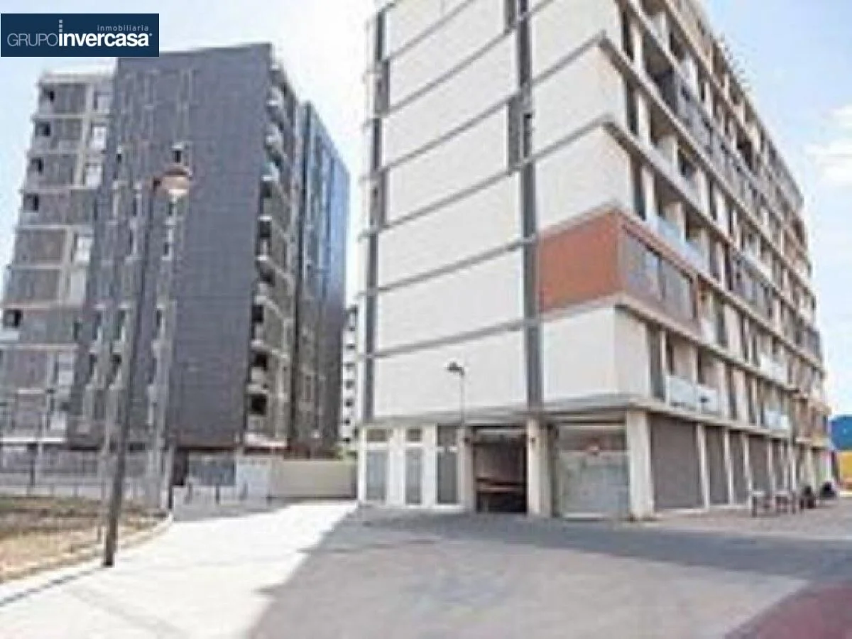 Underground garage near Quart metro