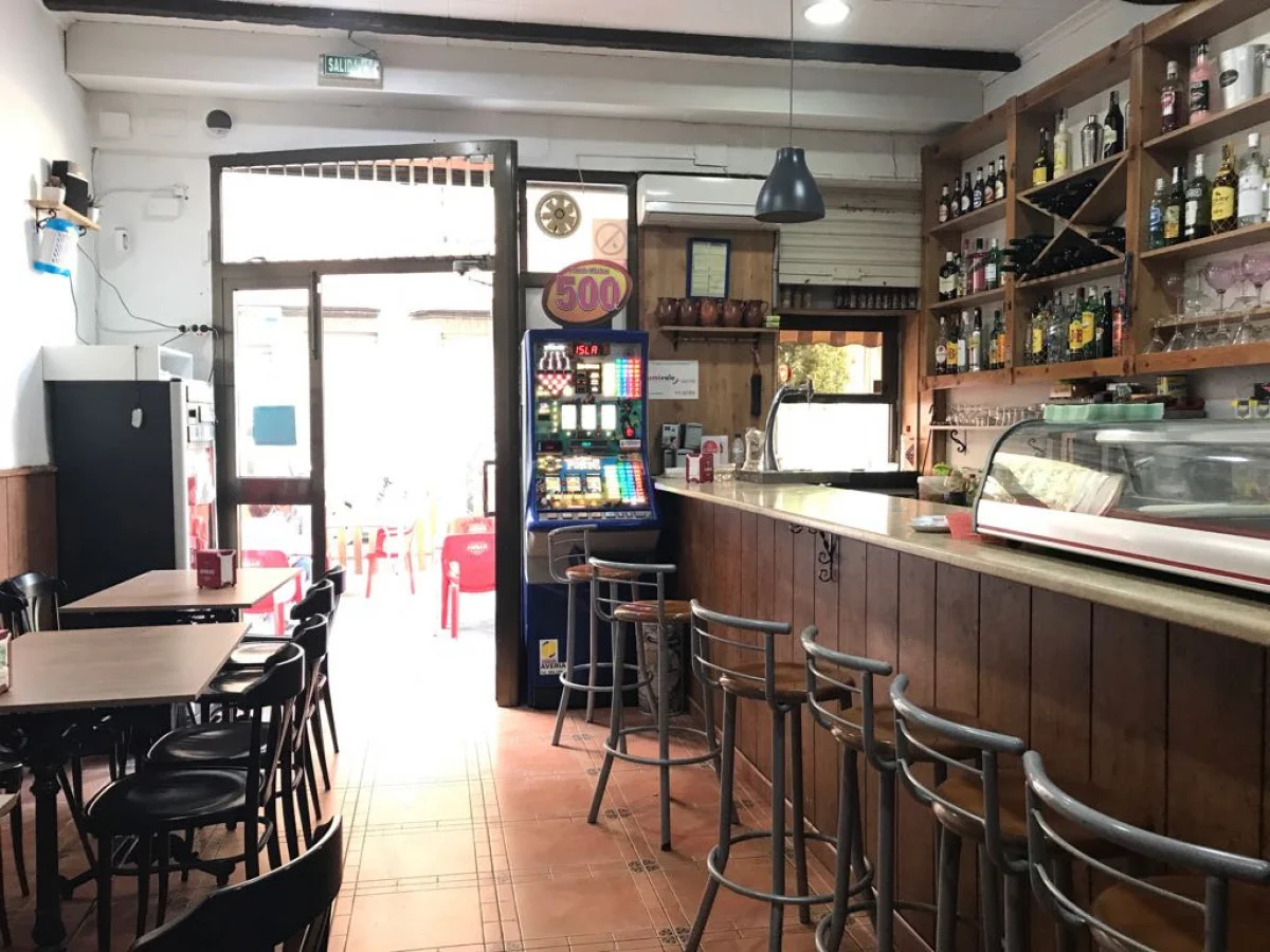 Operating bar in Quart, 40 m²