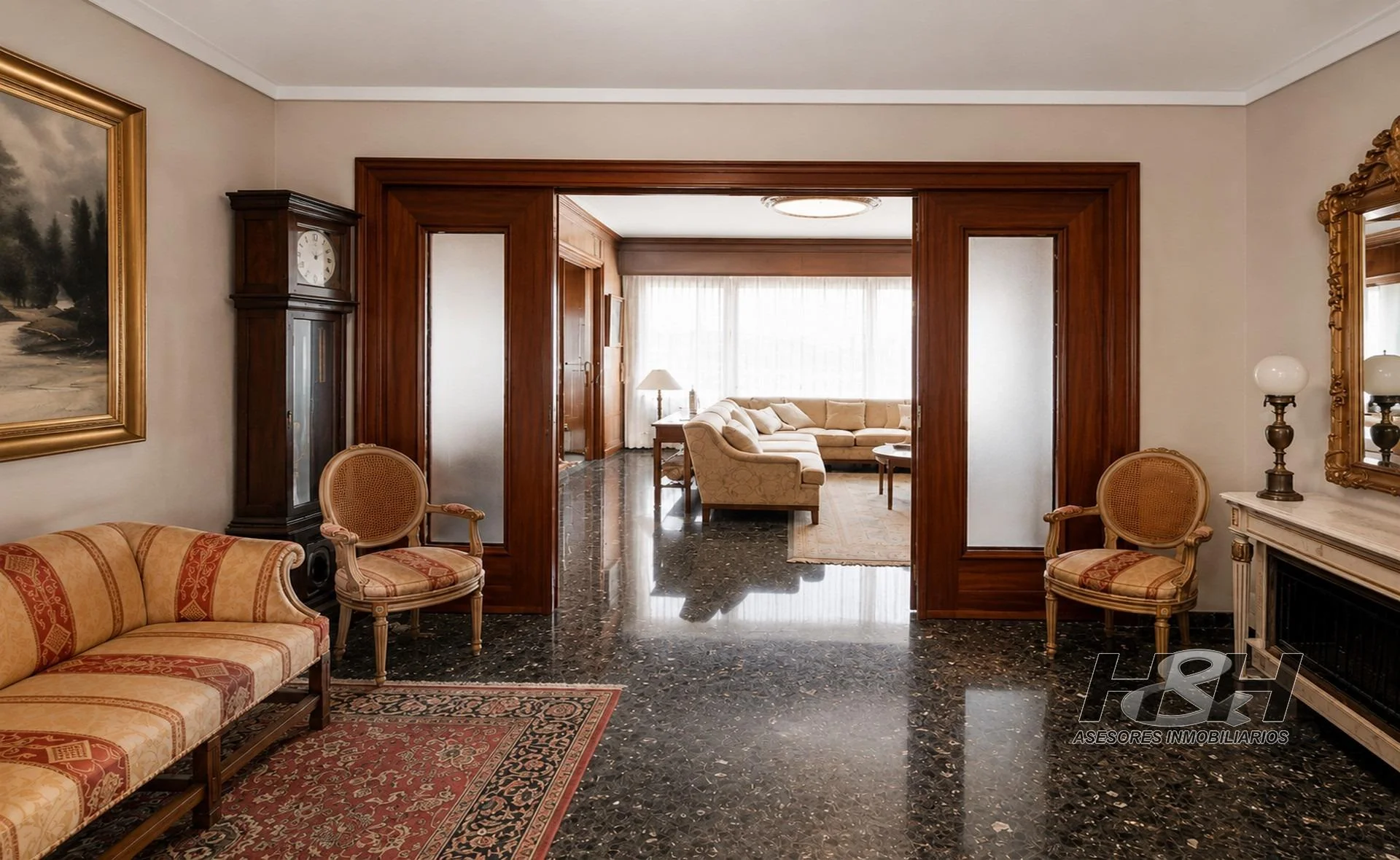 Amplio piso en Gran Vía, seis habitaciones