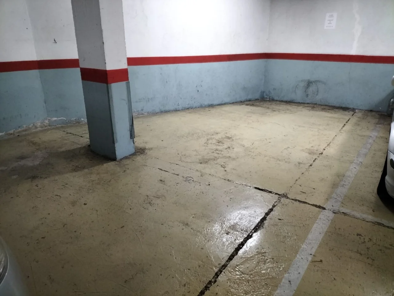 Amplia plaza para dos coches en Horta