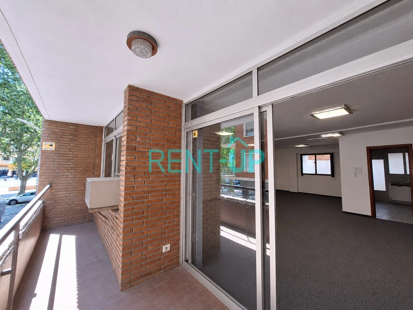 Central Xàtiva home with private patio