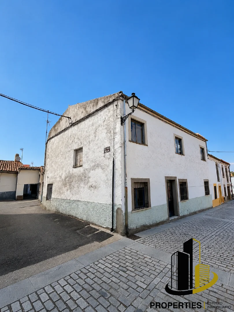 Casa para reformar en Ledrada, 4 dormitorios